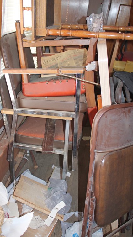 Image for HUGE VINTAGE TIME CAPSULE AUCTION