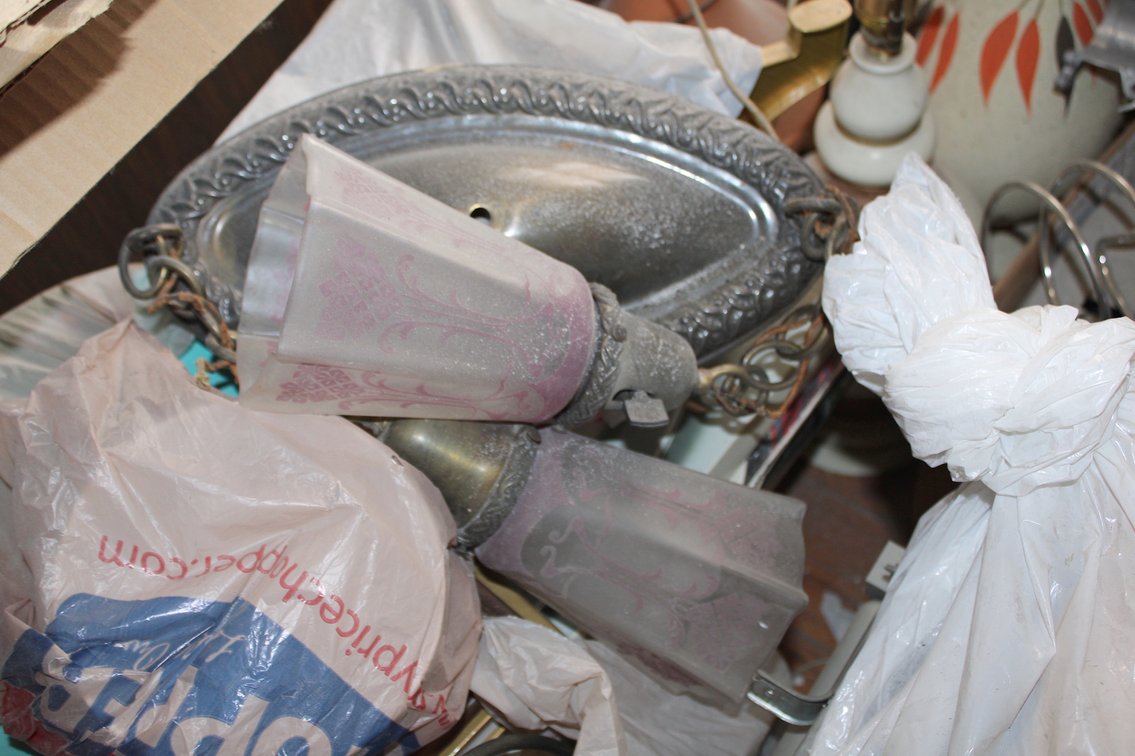 Image for HUGE VINTAGE TIME CAPSULE AUCTION