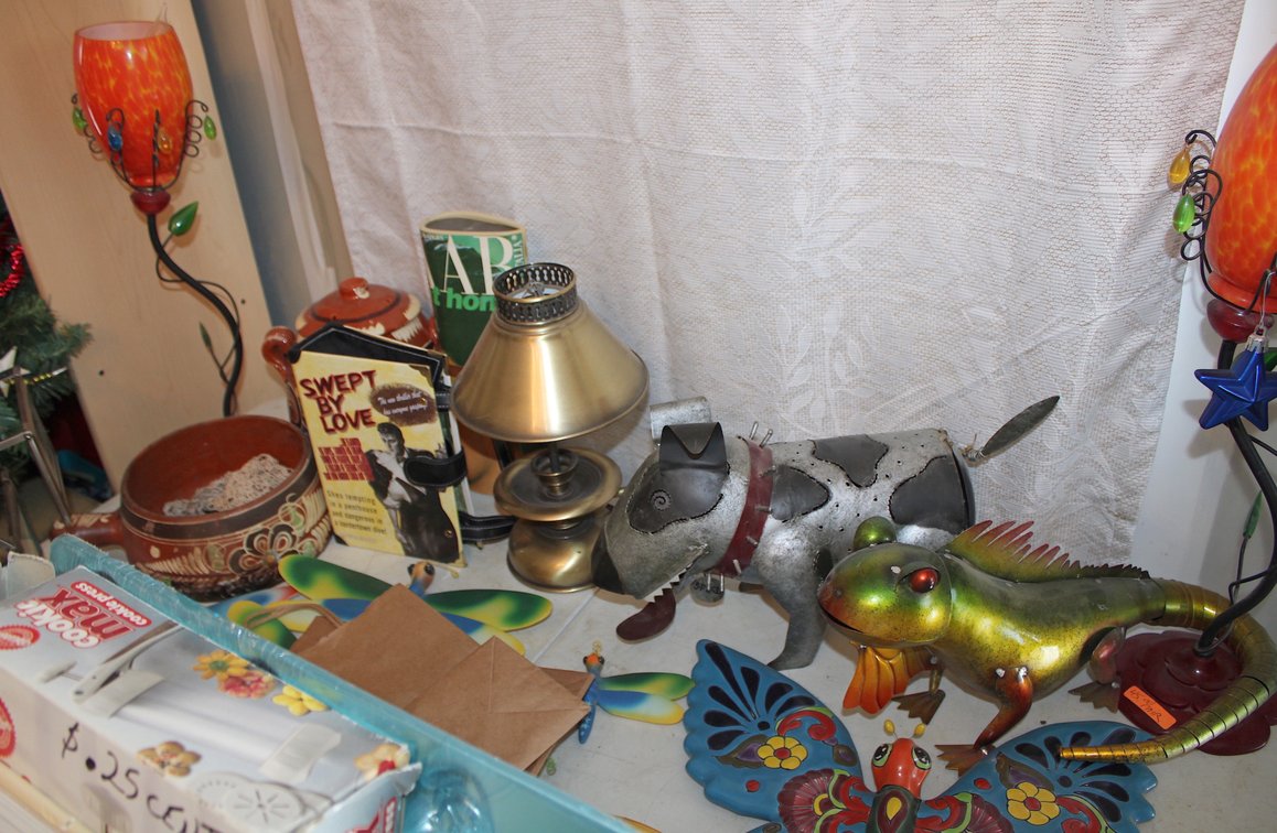 Image for EMERGENCY VINTAGE ESTATE AUCTION