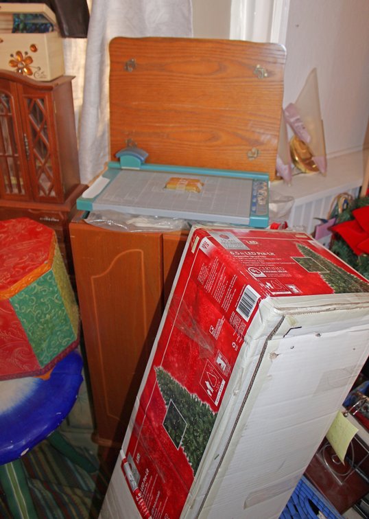 Image for EMERGENCY VINTAGE ESTATE AUCTION