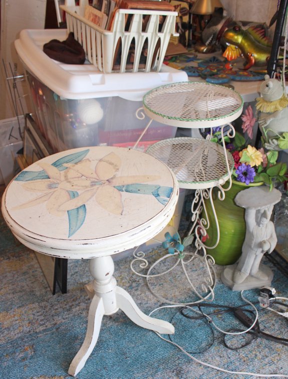 Image for EMERGENCY VINTAGE ESTATE AUCTION