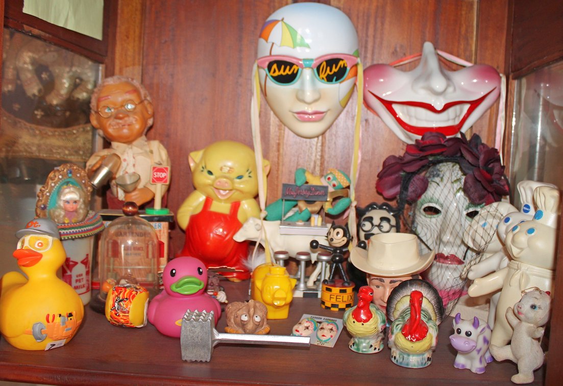 Image for EMERGENCY VINTAGE ESTATE AUCTION