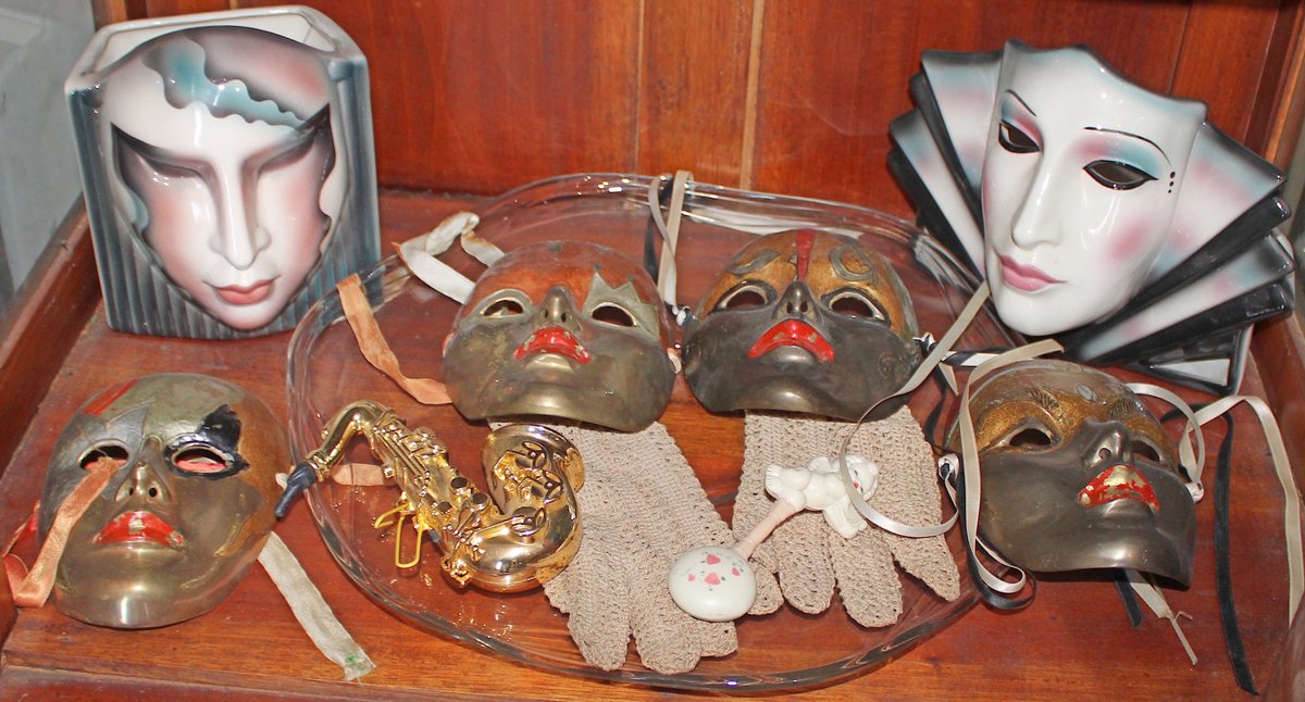 Image for EMERGENCY VINTAGE ESTATE AUCTION