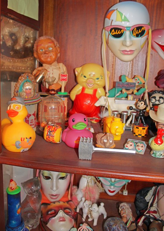 Image for EMERGENCY VINTAGE ESTATE AUCTION