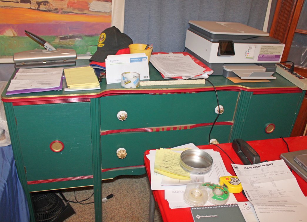 Image for EMERGENCY VINTAGE ESTATE AUCTION