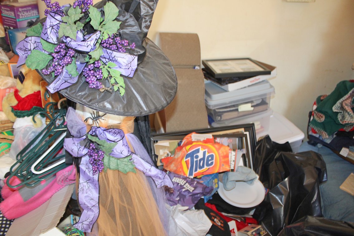 Image for PACKED MULTI-GENERATIONAL VINTAGE ESTATE AUCTION