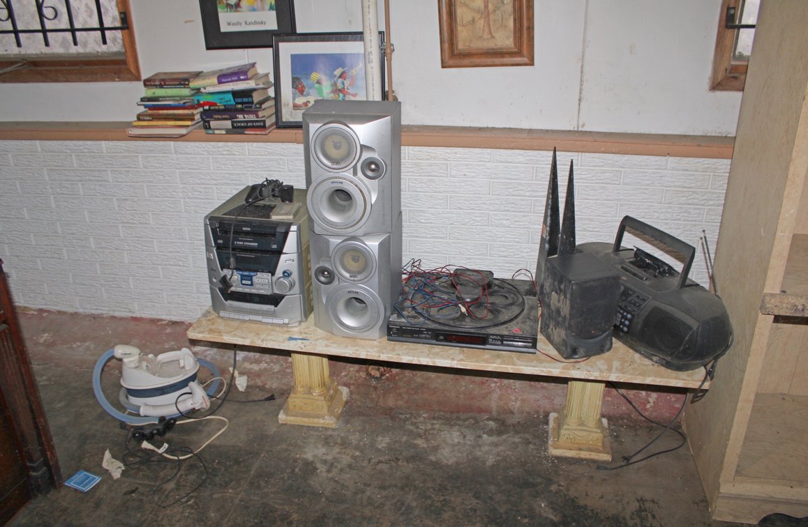 Image for ESTATE AUCTION