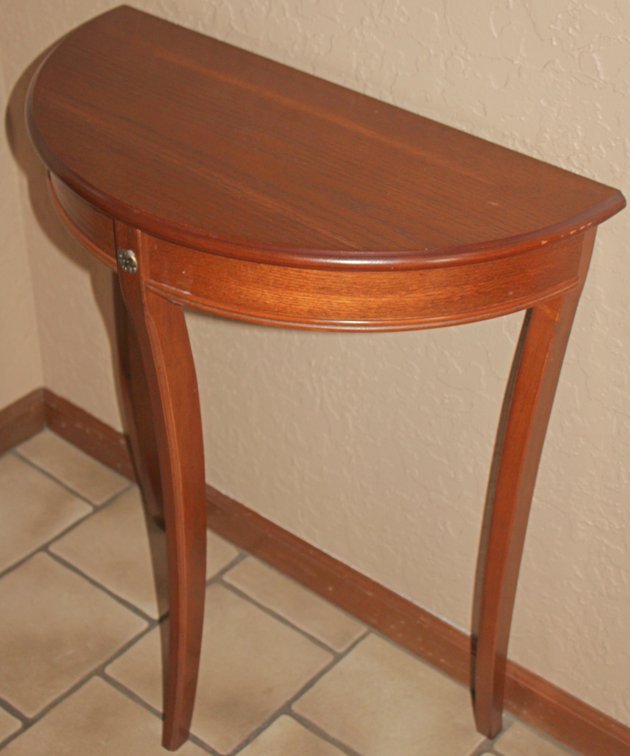 Image for UPSCALE MOVING AUCTION