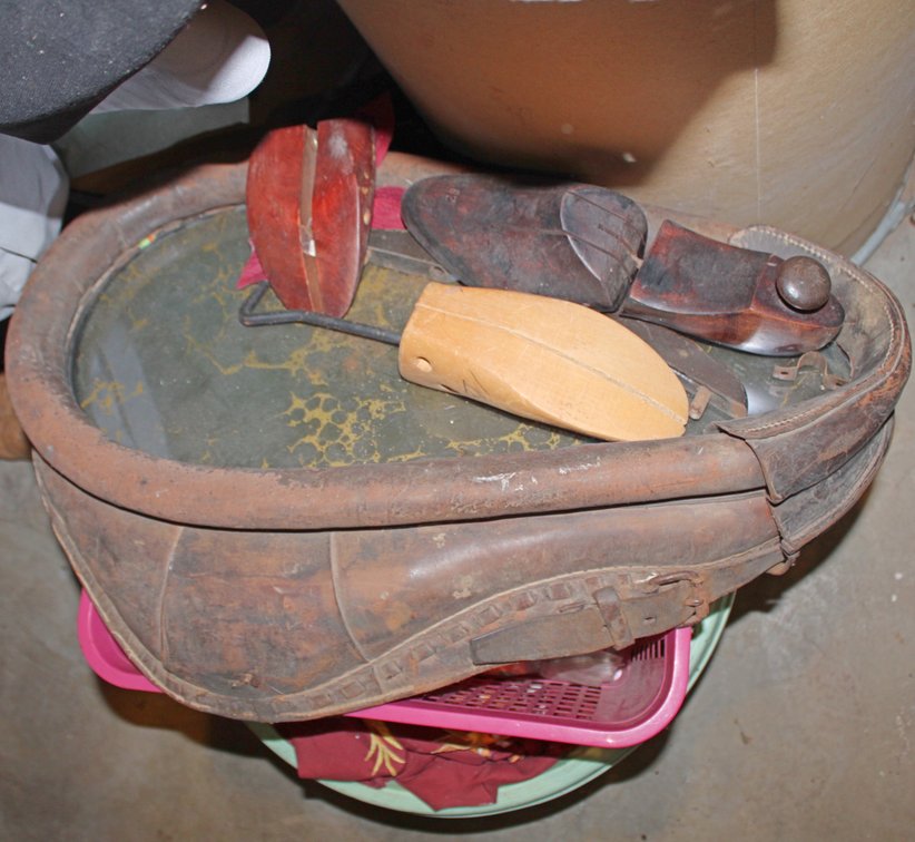 Image for PACKED VINTAGE TIME CAPSULE ESTATE AUCTION