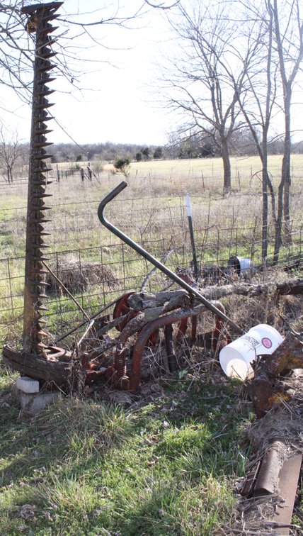 Image for HUGE LIVING ESTATE FARM AUCTION