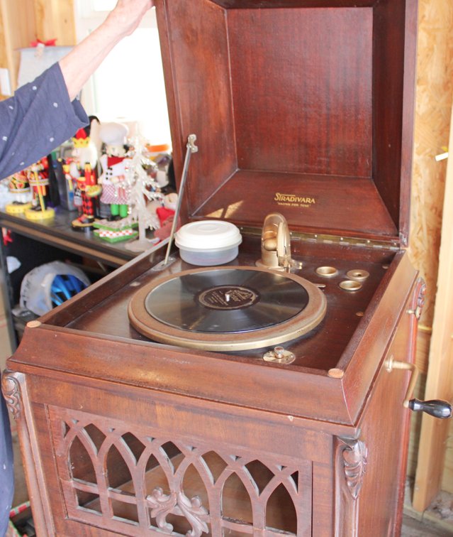 Image for ESTATE AUCTION