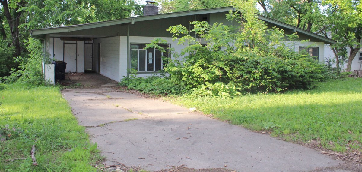 Image for DOUBLE REAL ESTATE AUCTION CARAVAN