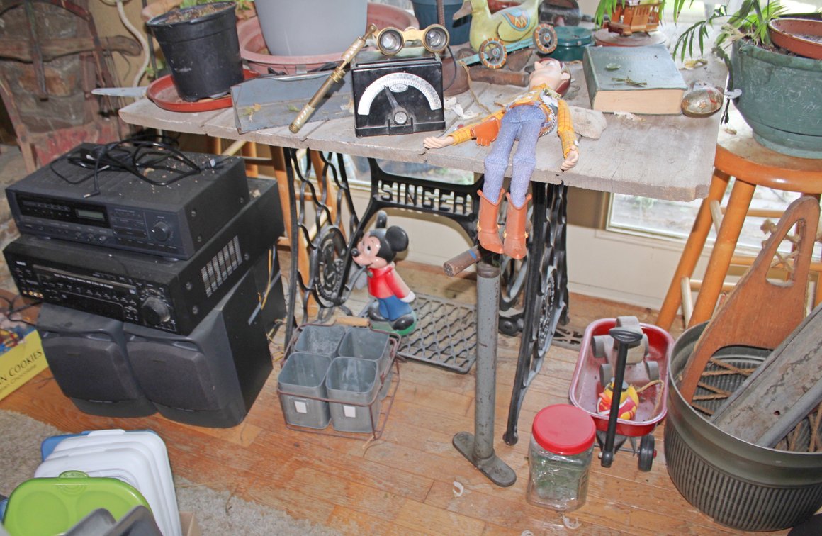 Image for ESTATE AUCTION