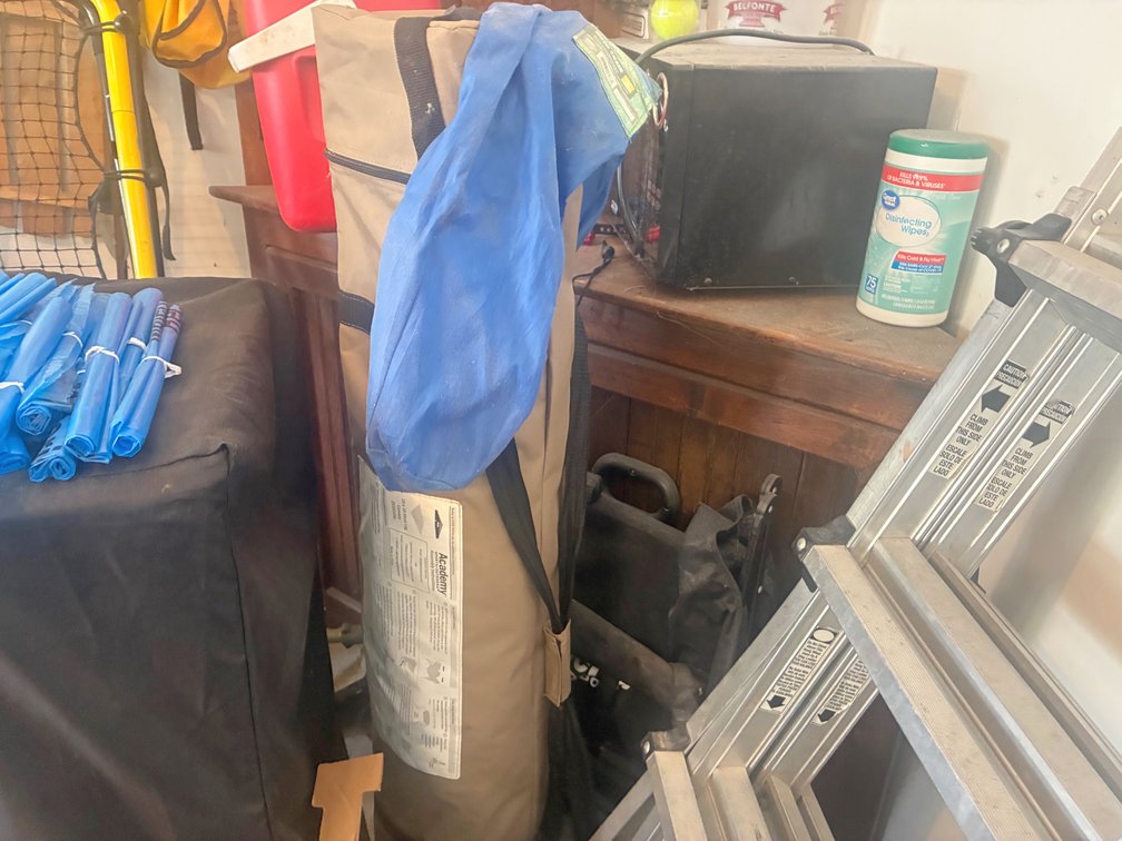 Image for MOVING AUCTION