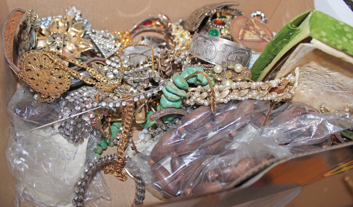 Image for SPECIAL HOLIDAY INDOOR COMBINED ESTATE AUCTION