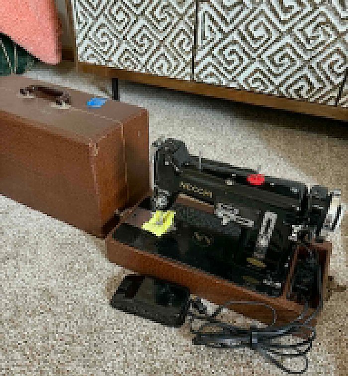 Image for INDOOR ANTIQUE DEALER'S ESTATE AUCTION
