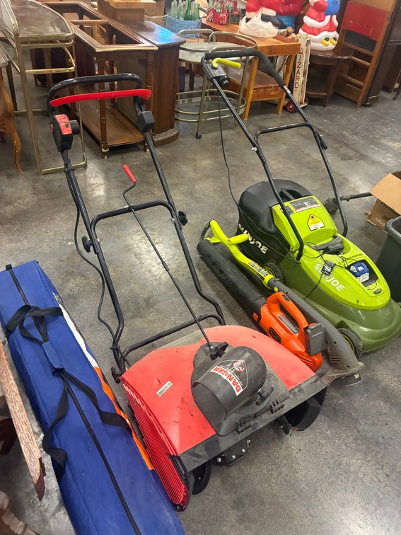 Image for INDOOR ANTIQUE DEALER'S ESTATE AUCTION