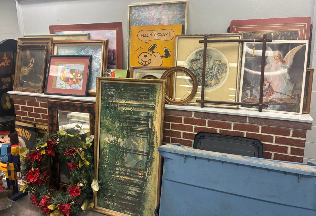 Image for INDOOR ANTIQUE DEALER'S ESTATE AUCTION