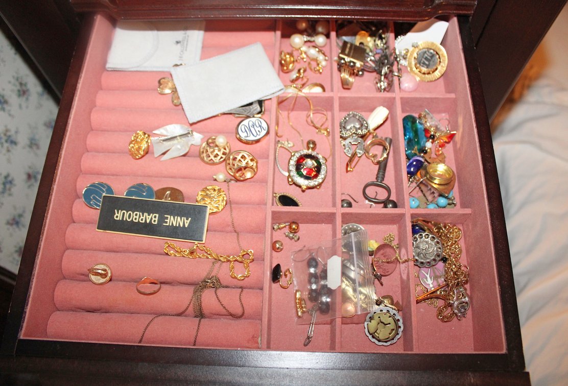 Image for ANTIQUE ESTATE AUCTION