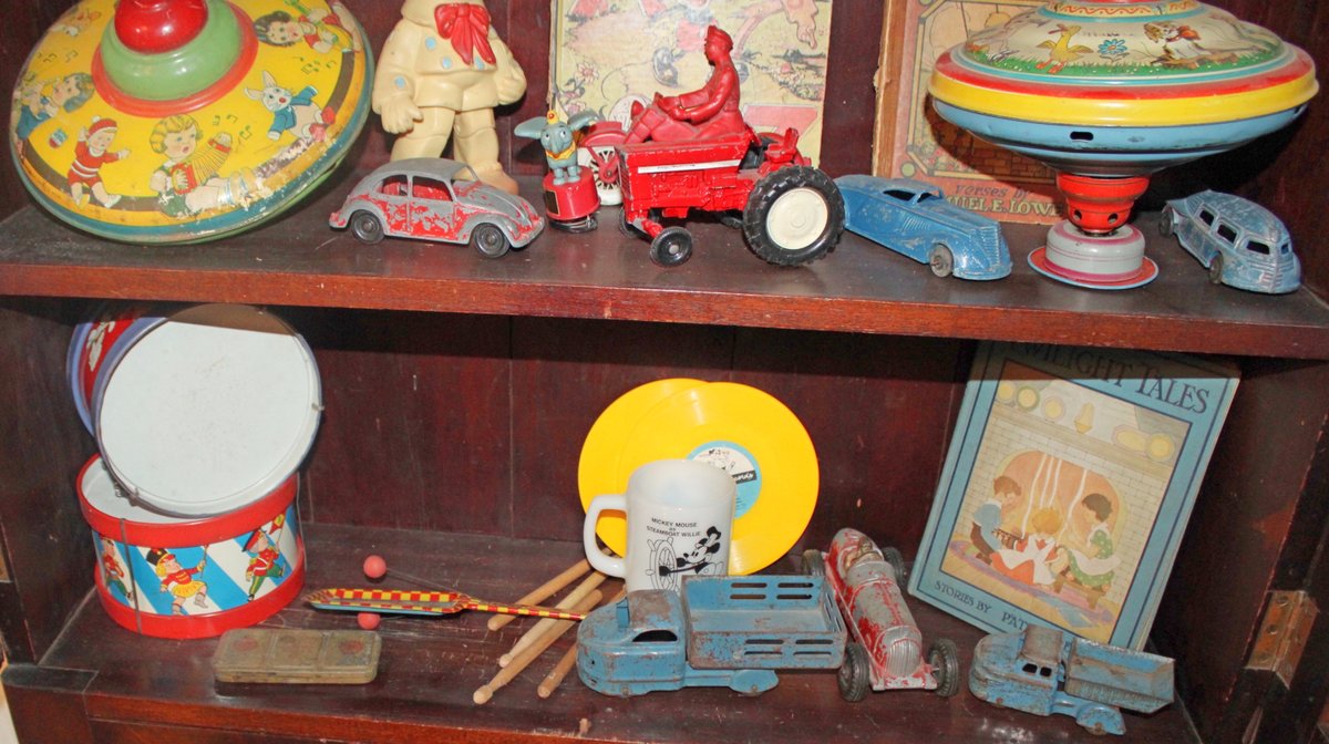 Image for ANTIQUE ESTATE AUCTION