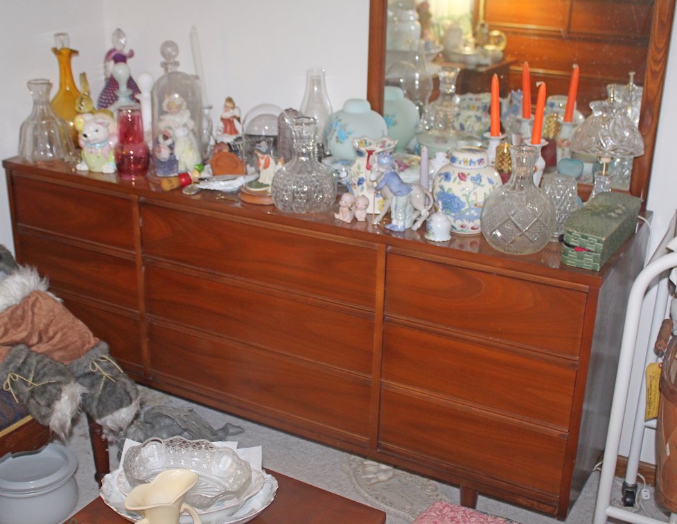 Image for FANTASTIC INDOOR COLLECTOR'S 2-RING ESTATE AUCTION