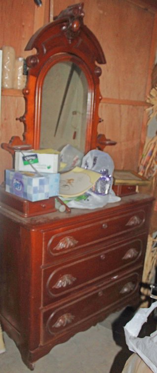 Image for FANTASTIC INDOOR COLLECTOR'S 2-RING ESTATE AUCTION