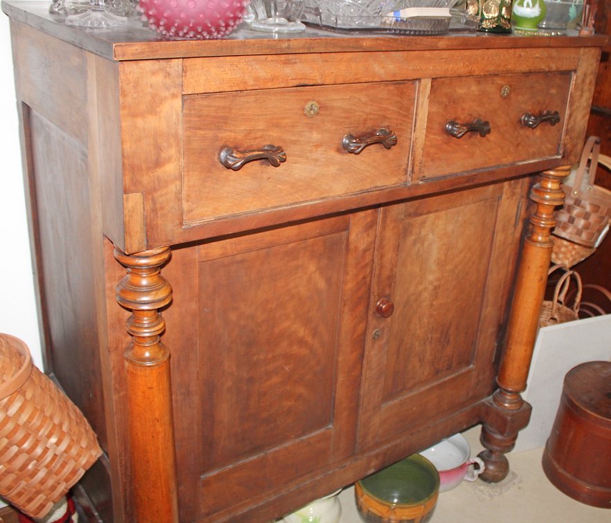 Image for FANTASTIC INDOOR COLLECTOR'S 2-RING ESTATE AUCTION