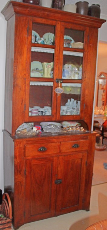 Image for FANTASTIC INDOOR COLLECTOR'S 2-RING ESTATE AUCTION