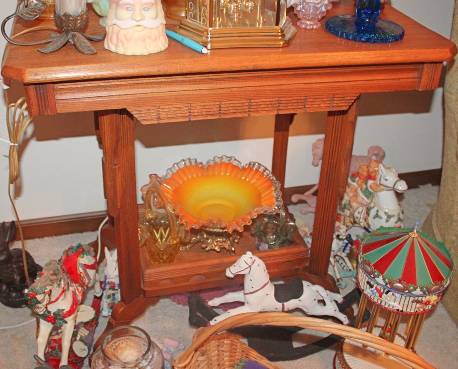 Image for FANTASTIC INDOOR COLLECTOR'S 2-RING ESTATE AUCTION