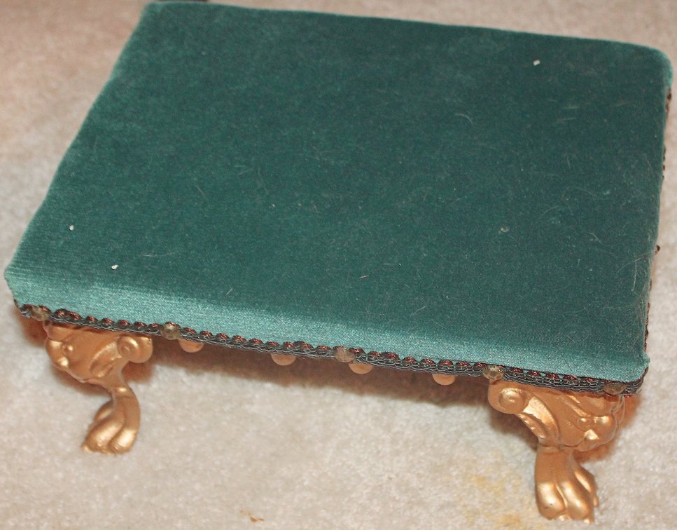 Image for FANTASTIC INDOOR COLLECTOR'S 2-RING ESTATE AUCTION
