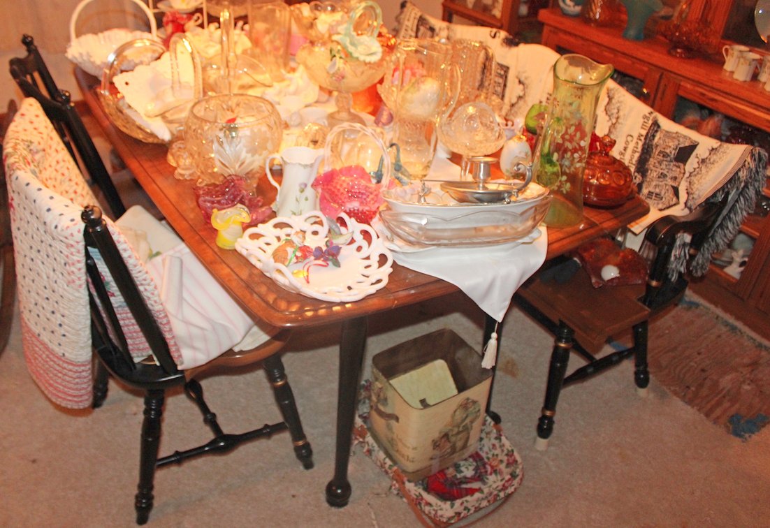 Image for FANTASTIC INDOOR COLLECTOR'S 2-RING ESTATE AUCTION