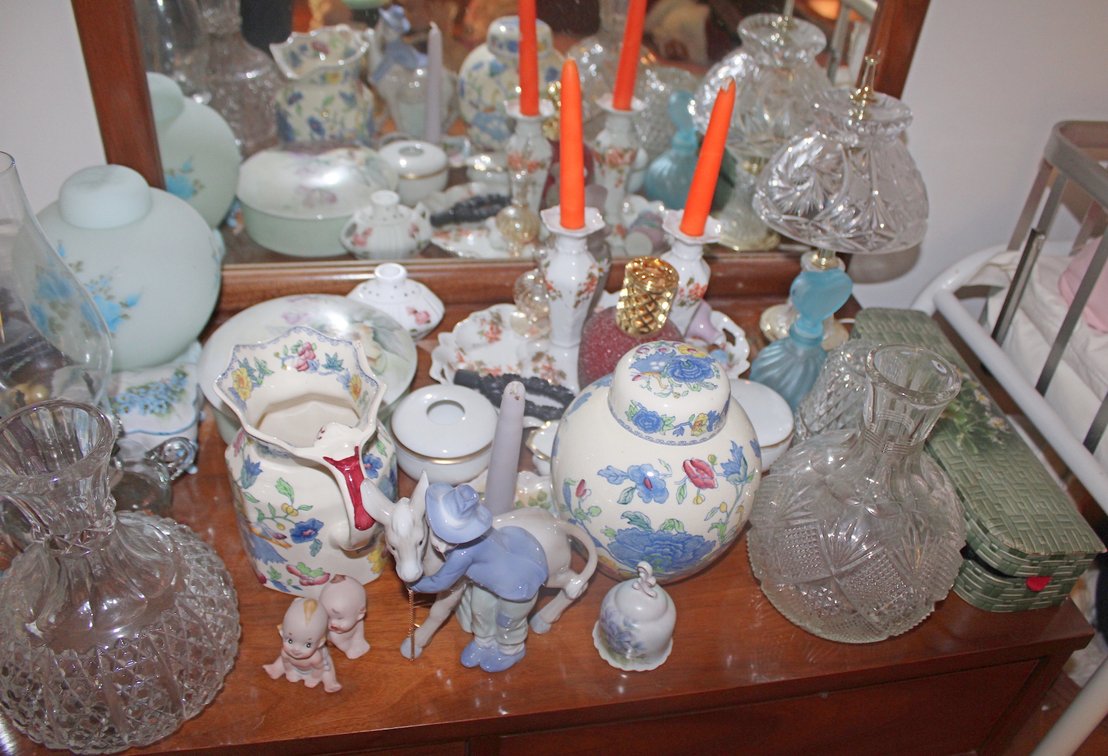 Image for FANTASTIC INDOOR COLLECTOR'S 2-RING ESTATE AUCTION