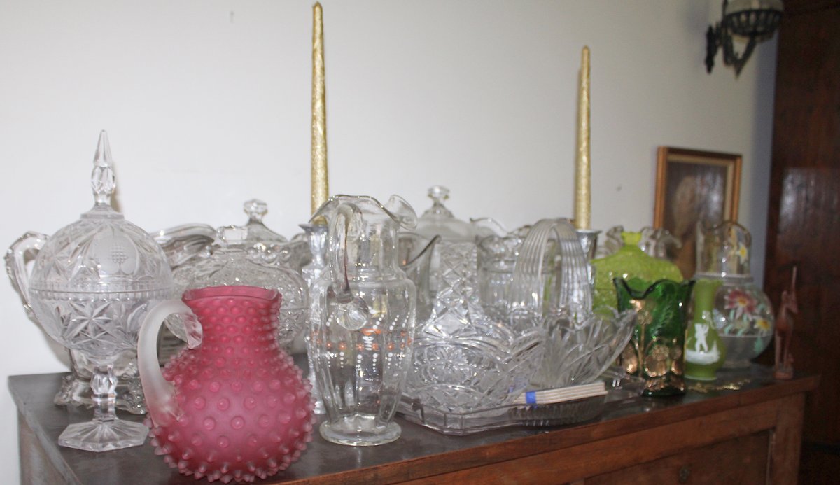 Image for FANTASTIC INDOOR COLLECTOR'S 2-RING ESTATE AUCTION