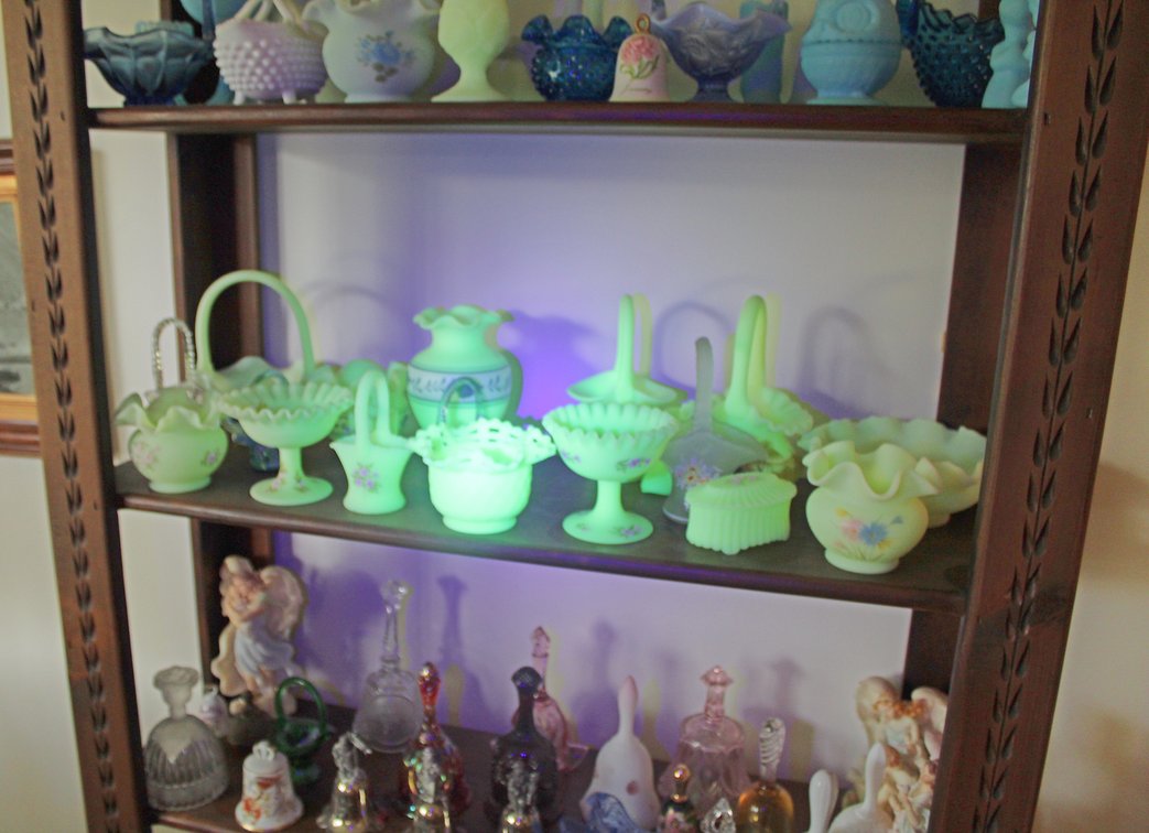 Image for FANTASTIC INDOOR COLLECTOR'S 2-RING ESTATE AUCTION