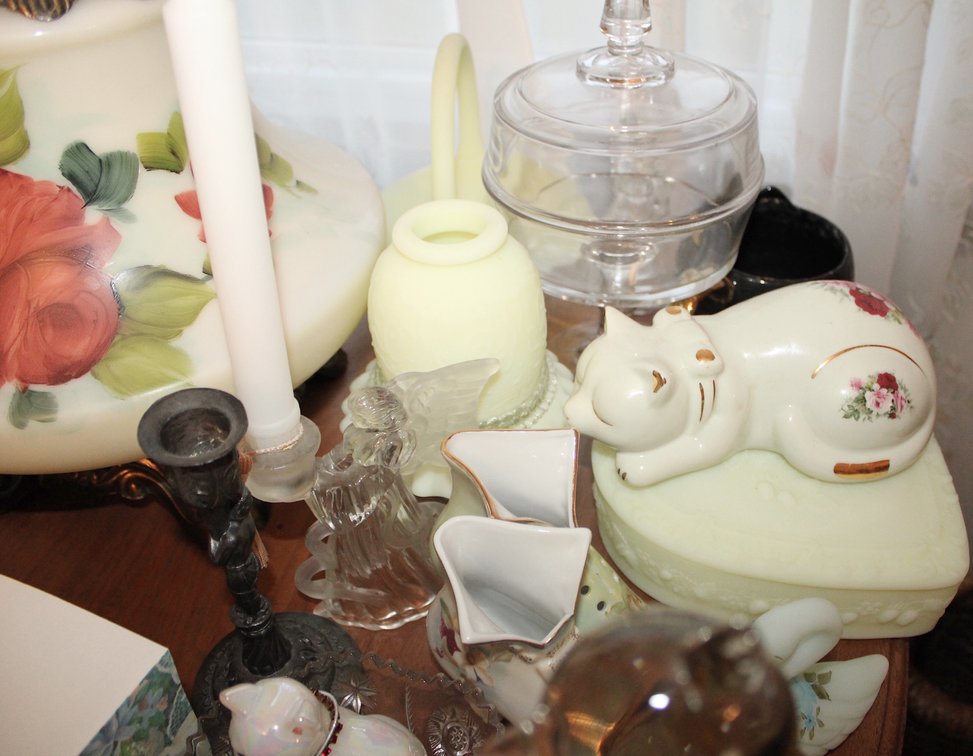 Image for FANTASTIC INDOOR COLLECTOR'S 2-RING ESTATE AUCTION