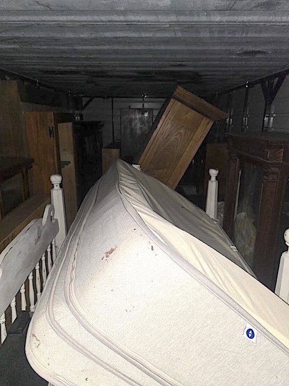 Image for INDOOR DOUBLE ESTATE AUCTION