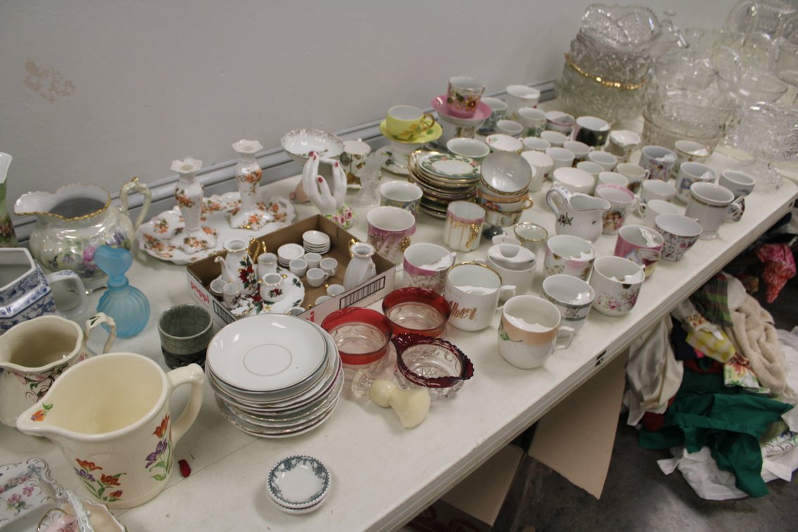 Image for INDOOR DOUBLE ESTATE AUCTION