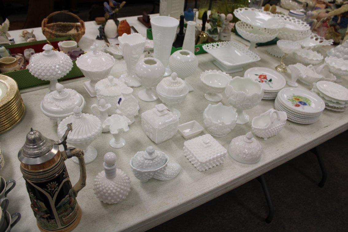 Image for INDOOR DOUBLE ESTATE AUCTION