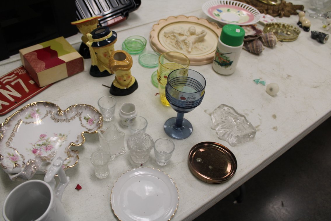 Image for INDOOR DOUBLE ESTATE AUCTION
