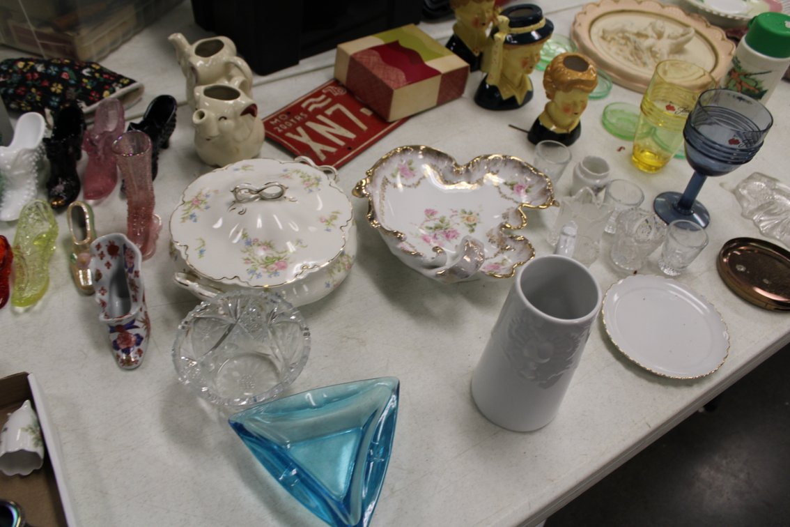 Image for INDOOR DOUBLE ESTATE AUCTION