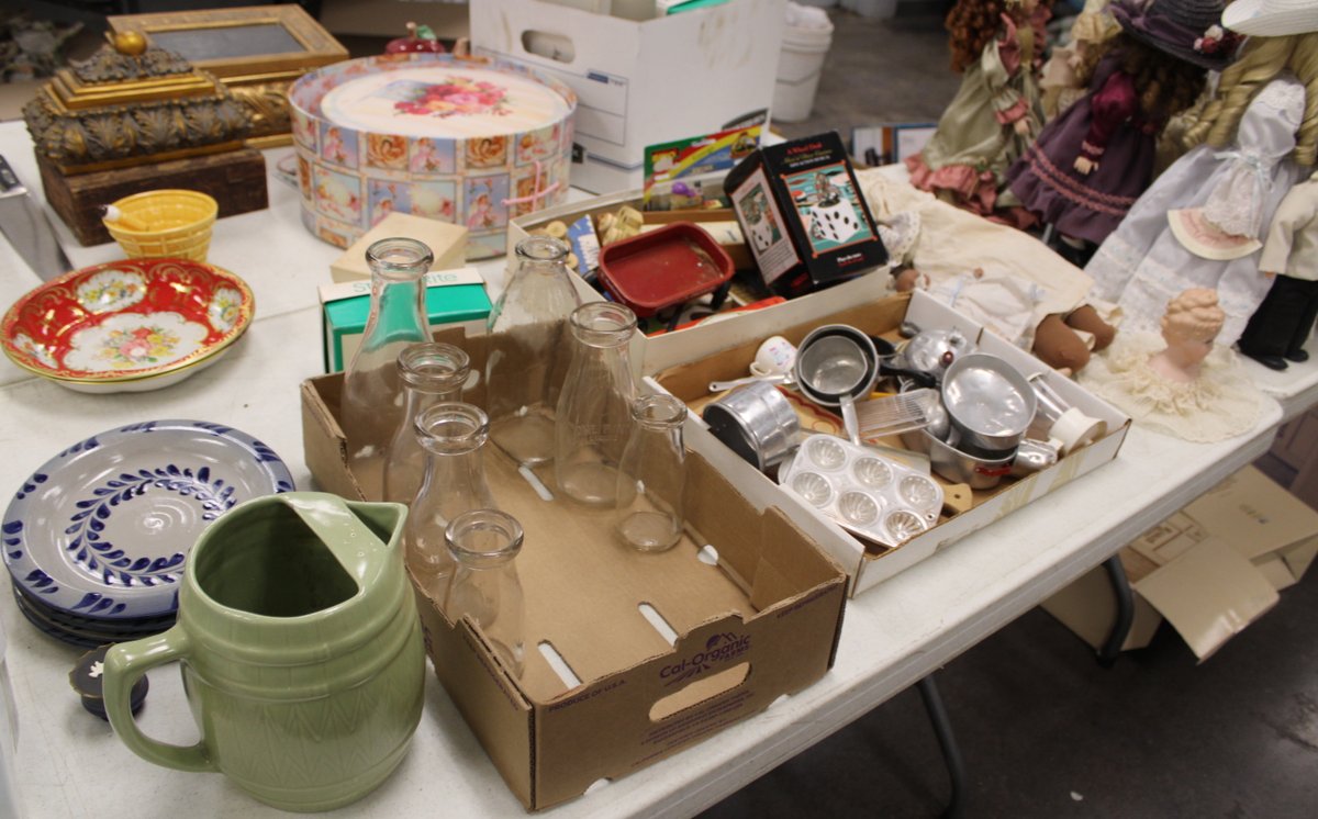 Image for INDOOR DOUBLE ESTATE AUCTION