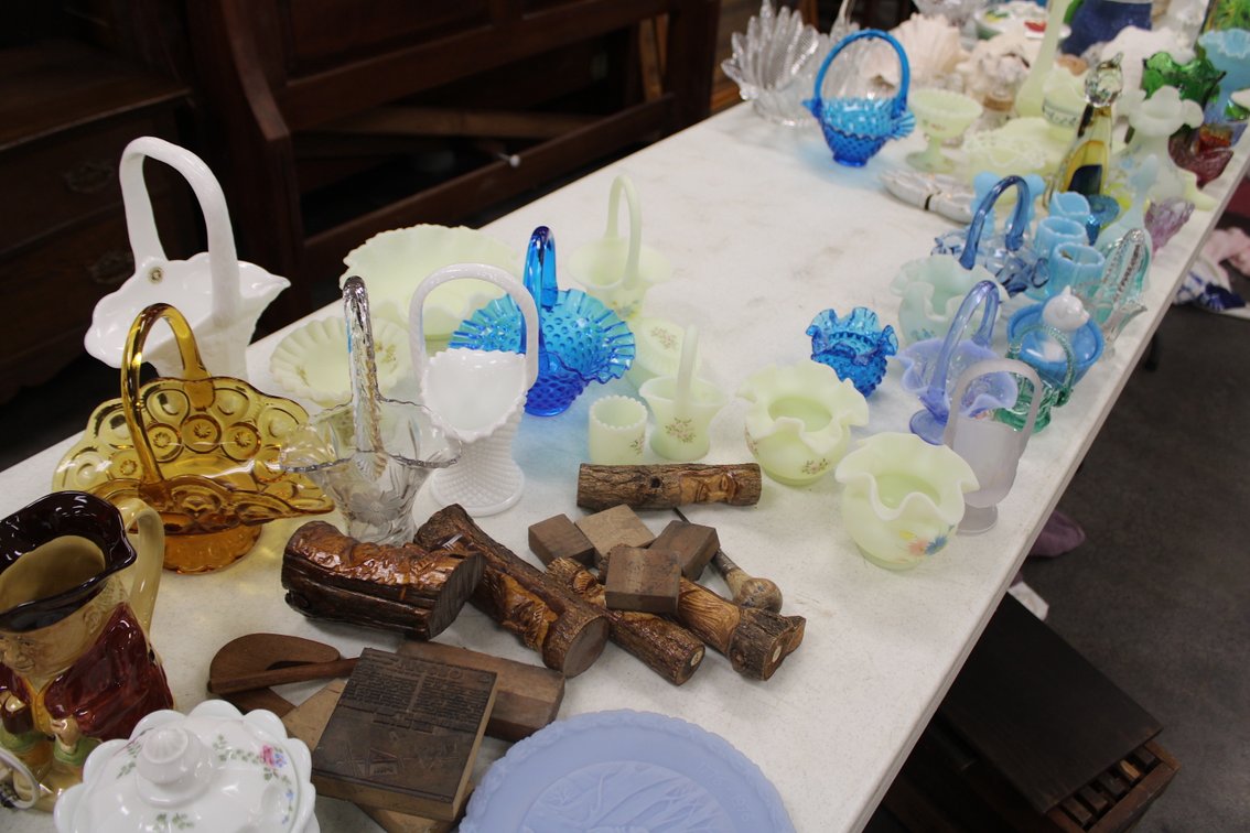 Image for INDOOR DOUBLE ESTATE AUCTION
