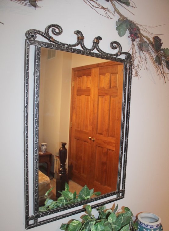 Image for EMERGENCY SHORT NOTICE COMPLETE LIVING ESTATE AUCTION