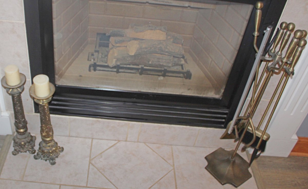 Image for EMERGENCY SHORT NOTICE COMPLETE LIVING ESTATE AUCTION