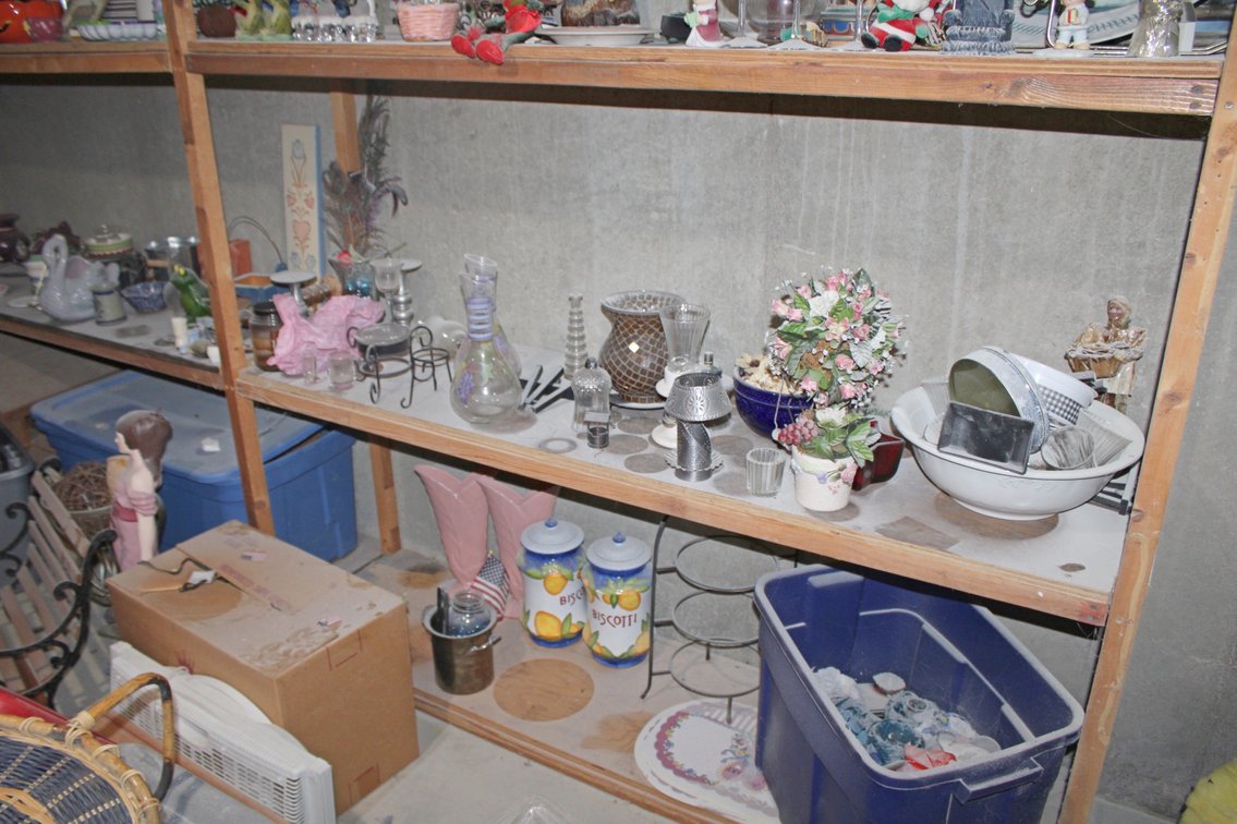 Image for EMERGENCY SHORT NOTICE COMPLETE LIVING ESTATE AUCTION