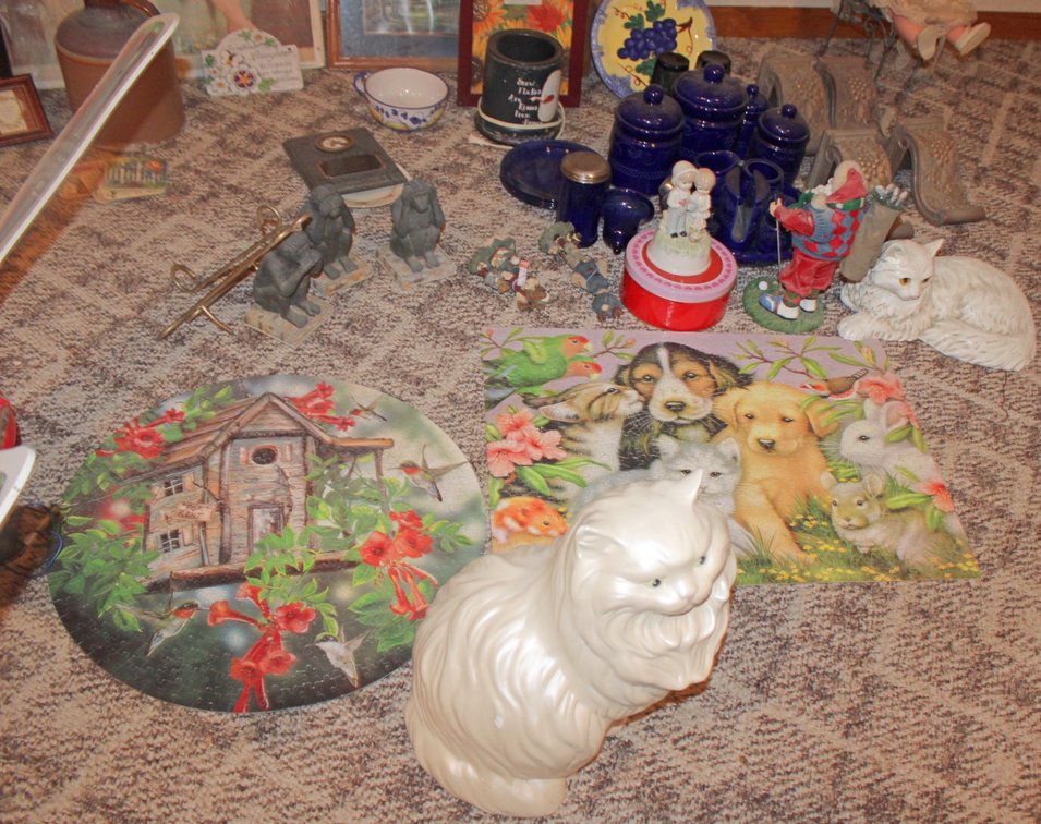Image for EMERGENCY SHORT NOTICE COMPLETE LIVING ESTATE AUCTION