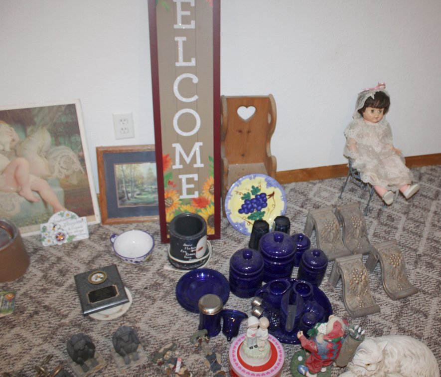Image for EMERGENCY SHORT NOTICE COMPLETE LIVING ESTATE AUCTION