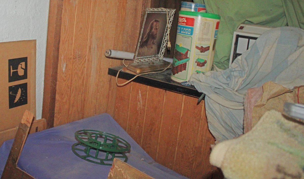Image for ESTATE AUCTION