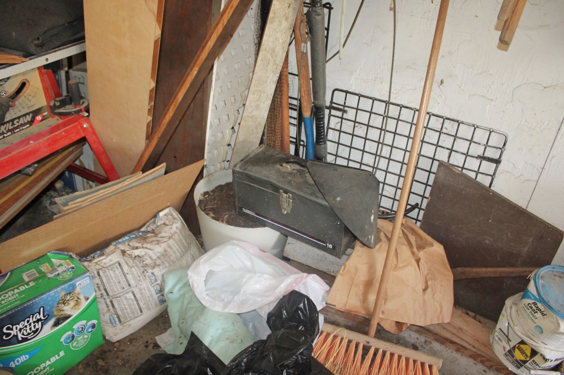 Image for ESTATE AUCTION
