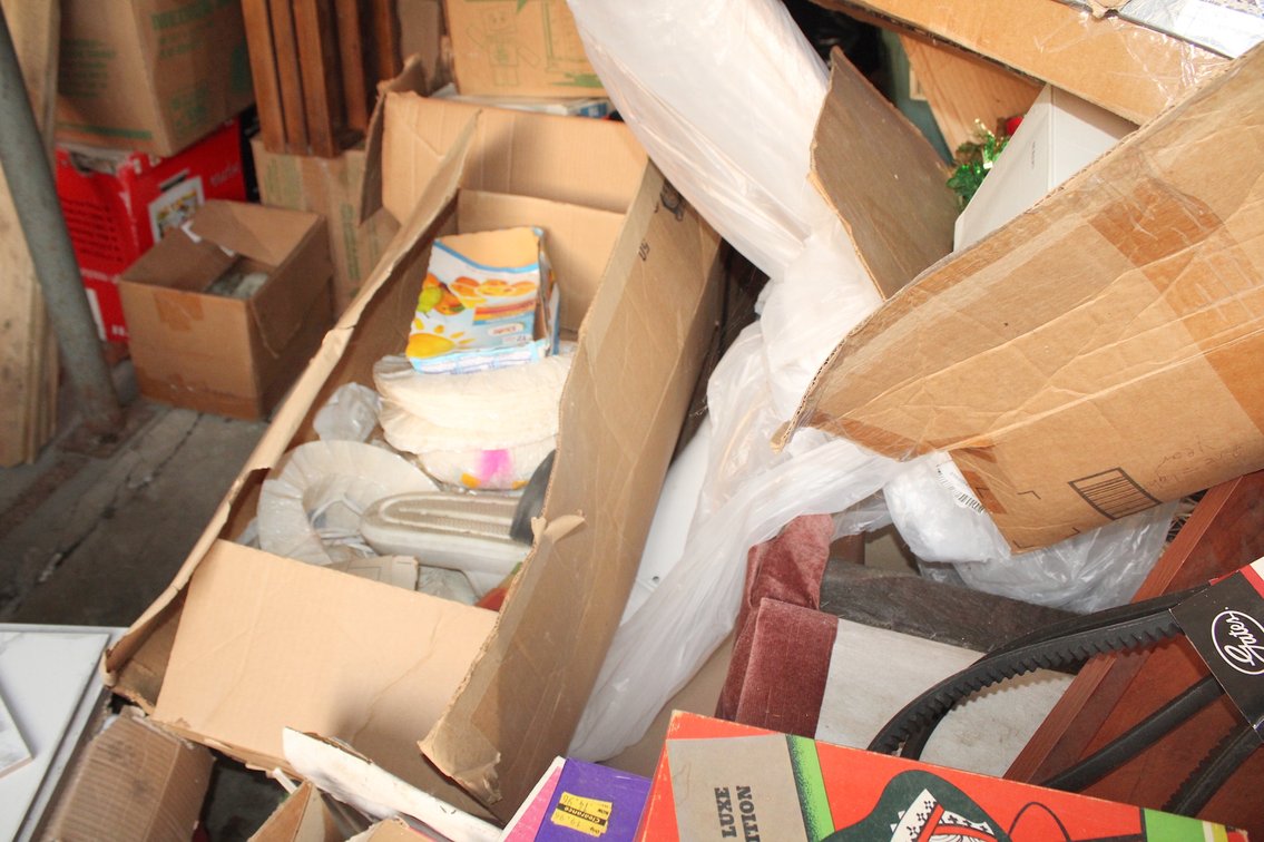 Image for HUGE VINTAGE TIME CAPSULE ESTATE AUCTION